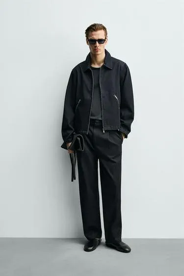 Джинсовая куртка с контрастными швами