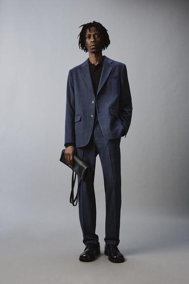 Костюмный блейзер из рельефной ткани