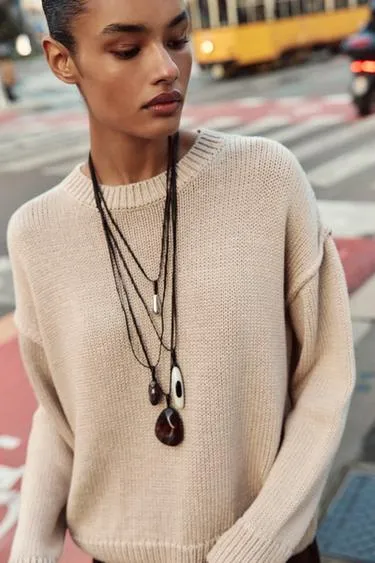 Набор из 4 ожерелий кожа камни