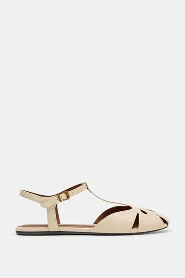 Босоножки на плоской подошве- Заказать в России