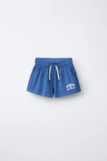 Шорты из мягкой ткани