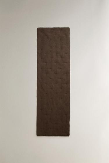 Zara Стёганный покрывало FOOT OF THE BED с мягкими складками