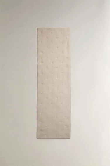 Стеганое одеяло для края кровати с плиссировкой