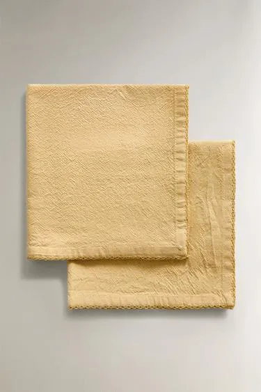 Набор однотонных салфеток с вышитым узором ниток (набор из 2)- Заказать в России