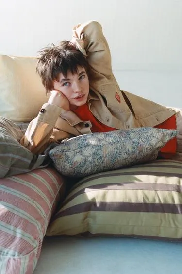 Куртка-рубашка из хлопка с нашивкой- Заказать в России