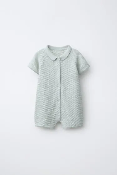 Короткий комбинезон с текстурированной вязкой- Заказать в России