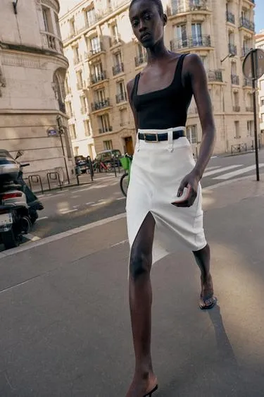 Юбка-карандаш миди с ремнем