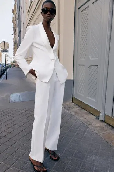 Блейзер в стиле смокинга