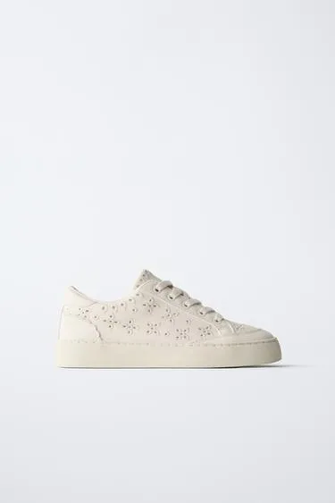 Кеды с перфорацией