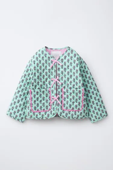 Стеганый жакет с цветами и бантами- Заказать в России