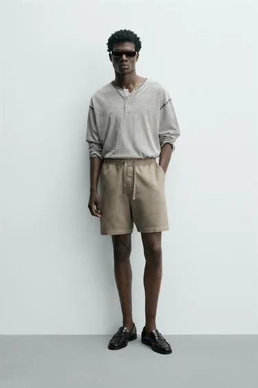 Шорты классического кроя из рельефной ткани