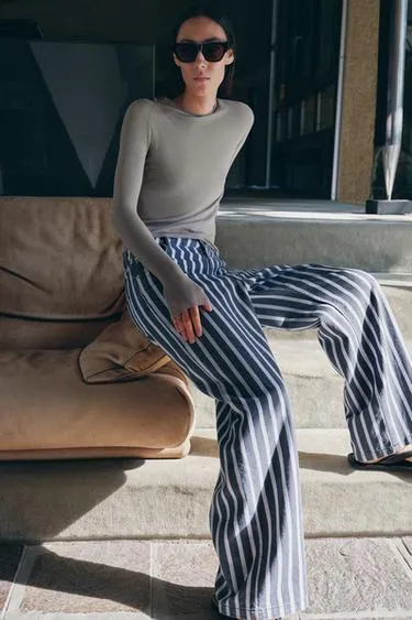 Джинсы коллекция Zara «Zw» Loose со средней посадкой и полосками- Заказать в России