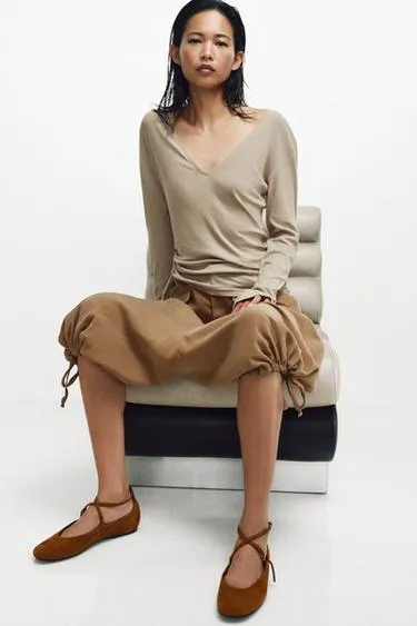 Кожаные балетки с ремешками- Заказать в России