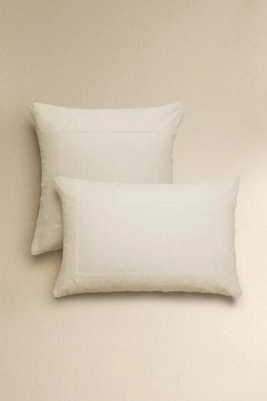 Вышитая наволочка из перкаля (200 нитей на дюйм)- Заказать в России