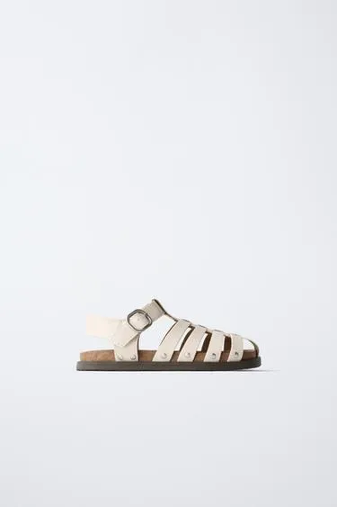 Сандалии с заклепками- Заказать в России