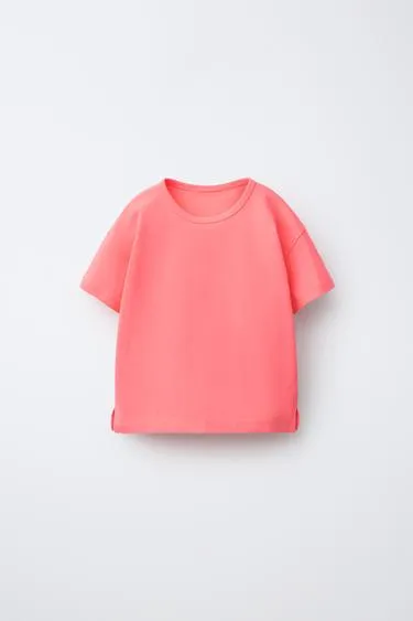 Однотонная футболка