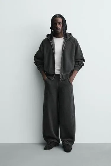 Укороченная толстовка с капюшоном