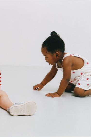 Короткий комбинезон с яблоками- Заказать в России