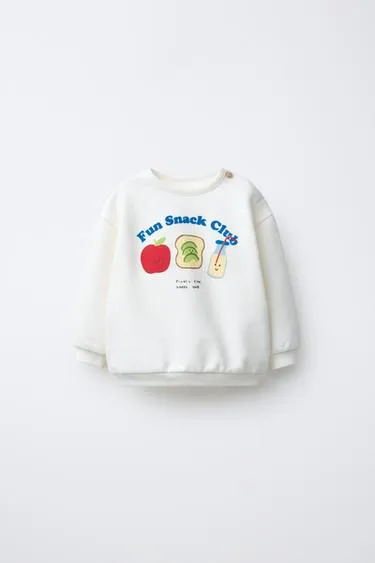 Толстовка с рельефным принтом