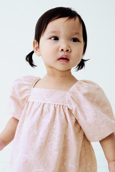 Комплект из двух предметов с кружевными деталями