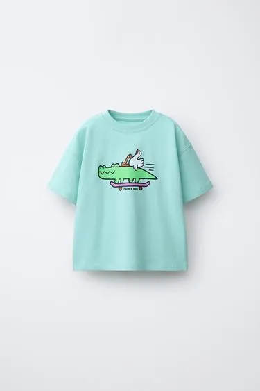 Футболка с анималистическим принтом