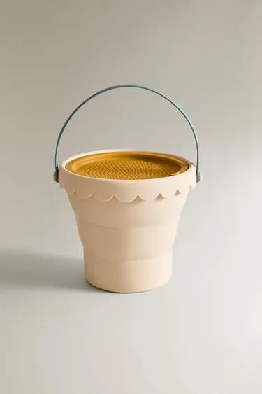 Детская пластиковая ведёрко-лопатка для пляжа- Заказать в России