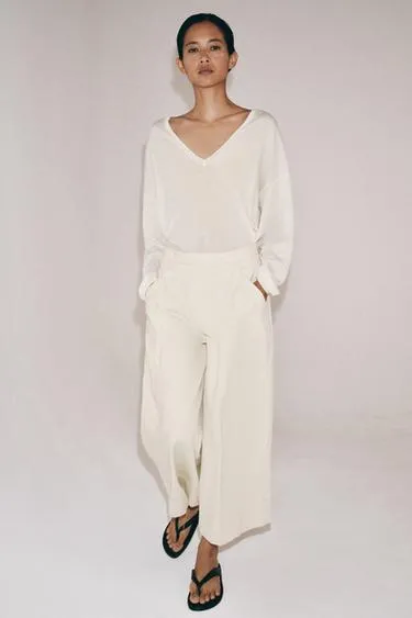 Брюки с защипами из смесового льна — коллекция Zara «Zw»- Заказать в России