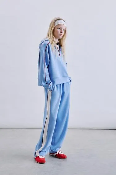 Спортивные брюки