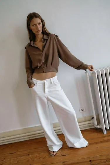 Укороченная рубашка с хлястиками