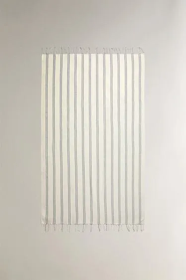 Полосатое пляжное полотенце в обмотке- Заказать в России