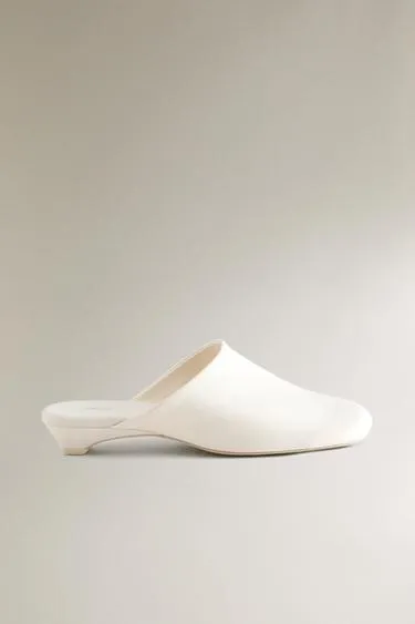 Мюли на каблуке из атласа