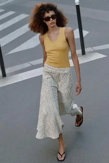 Босоножки на танкетке- Заказать в России