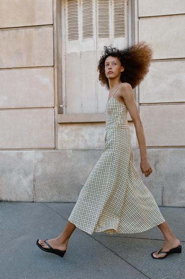 Zara Платье миди в клетку с бретелями