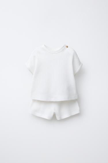 Zara Набор из футболки с воротником-трапецией и бермуд