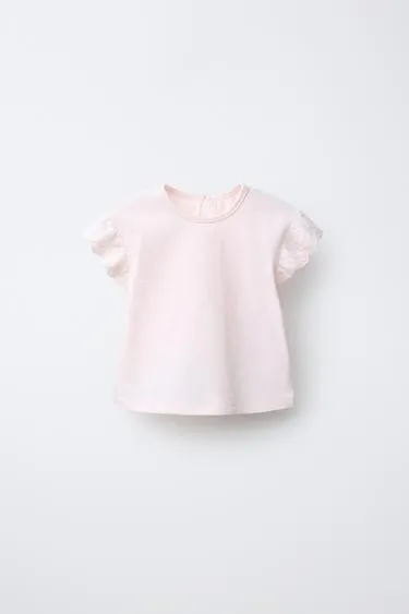 Футболка со швейцарской вышивкой