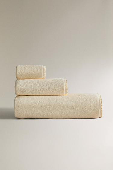 Zara Полотенце для ванны с отделкой каймой