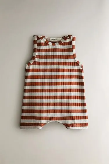 Детский комбинезон для пляжа в полоску