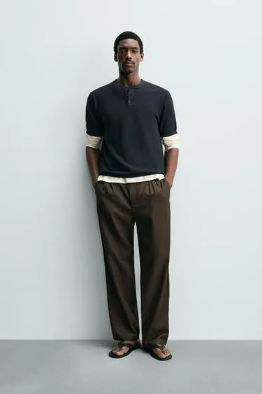 Футболка с воротником на пуговицах- Заказать в России