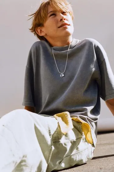 Футболка из трикотажа с эффектом потертости