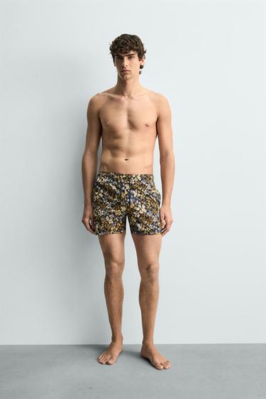 Плавки с цветочным принтом