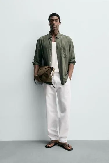 Свободные брюки прямого кроя