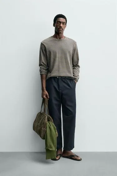 Свободные брюки прямого кроя