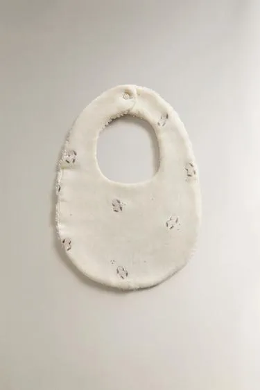 Слюнявчик для младенцев с зайчиком