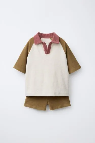 Комплект из поло и шортов-бермуд из махровой ткани в стиле колор-блок- Заказать в России