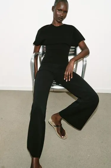 Топ с вырезом и короткими рукавами- Заказать в России