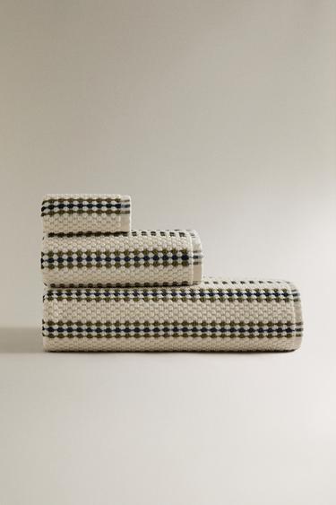 Zara Банный полотенце с геометрическим узором