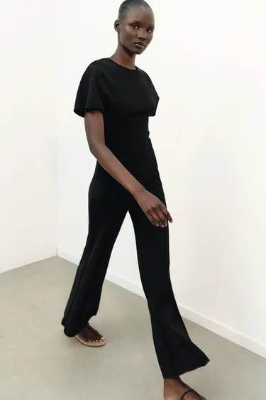 Широкие эластичные брюки