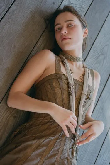 Тонкая бандана с бусинами и пайетками- Заказать в России