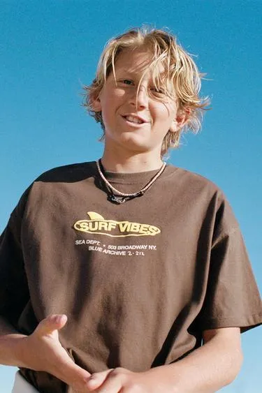 Футболка с рельефным принтом Surf Vibes- Заказать в России