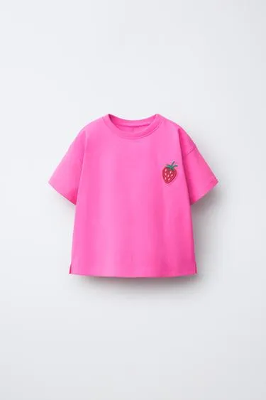 Футболка с прорезиненной нашивкой- Заказать в России